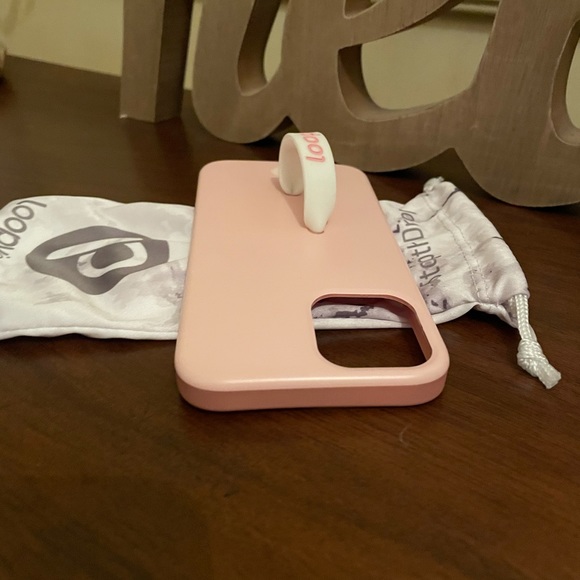 Loopy case for iPhone (12 regular) - Picture 3 of 6